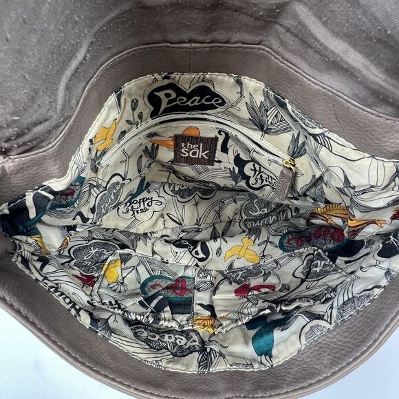 The SAK Taupe Gray Crossbody Pebbled Leather Satchel Fold Over Hobo Shoulder Bag - Picture 6 of 13